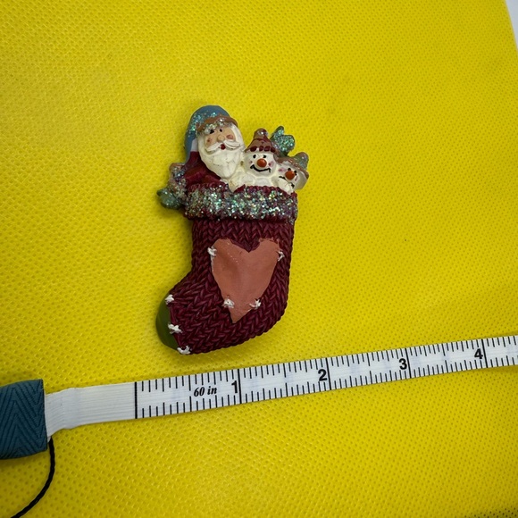 Vintage Collectible Plaster Resin Hand Decorated Christmas Stocking Brooch - Picture 6 of 7